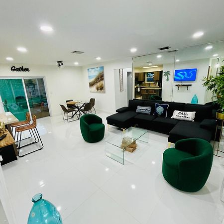 فيلا Cozy Comfy House بيمبروك باينز المظهر الخارجي الصورة