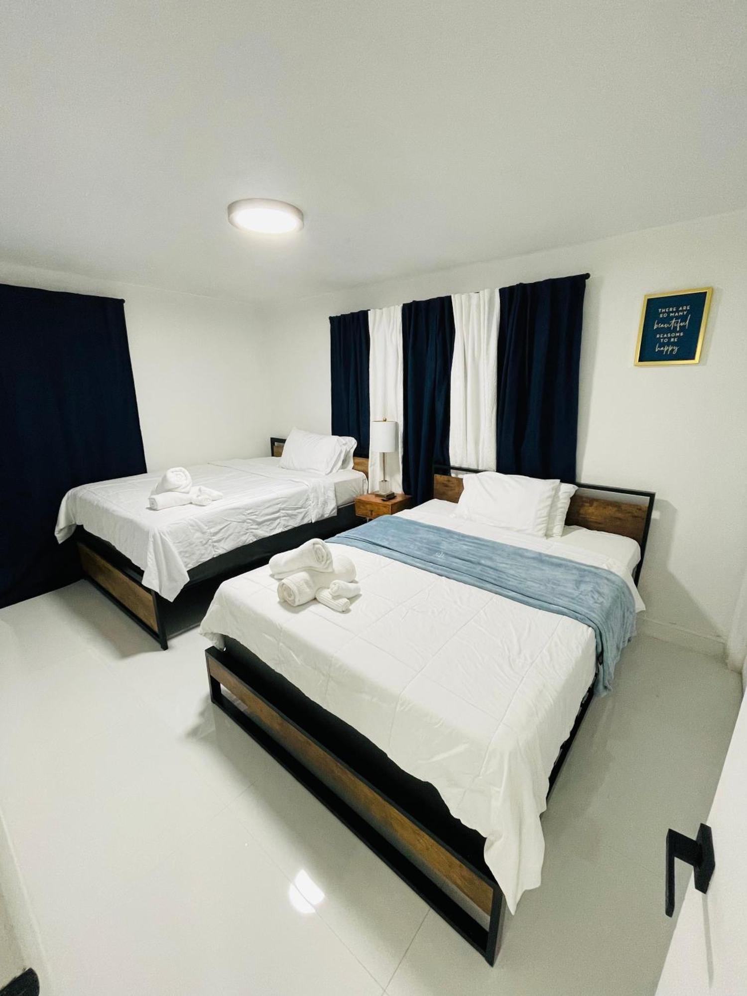 فيلا Cozy Comfy House بيمبروك باينز المظهر الخارجي الصورة